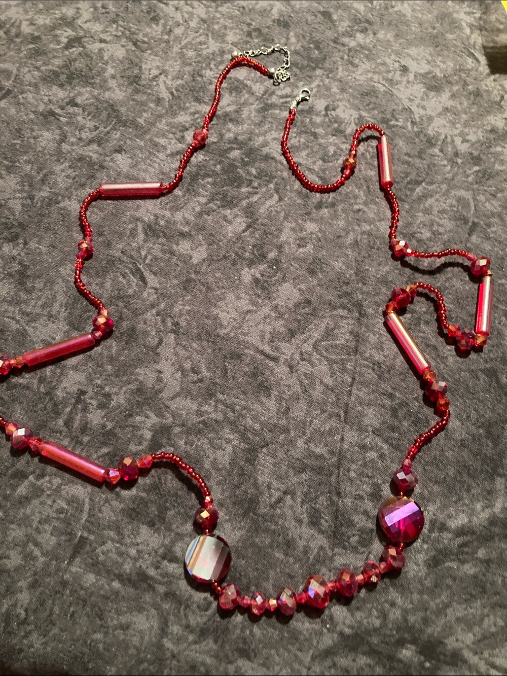 Dazzling Red Beaded Women's Necklace